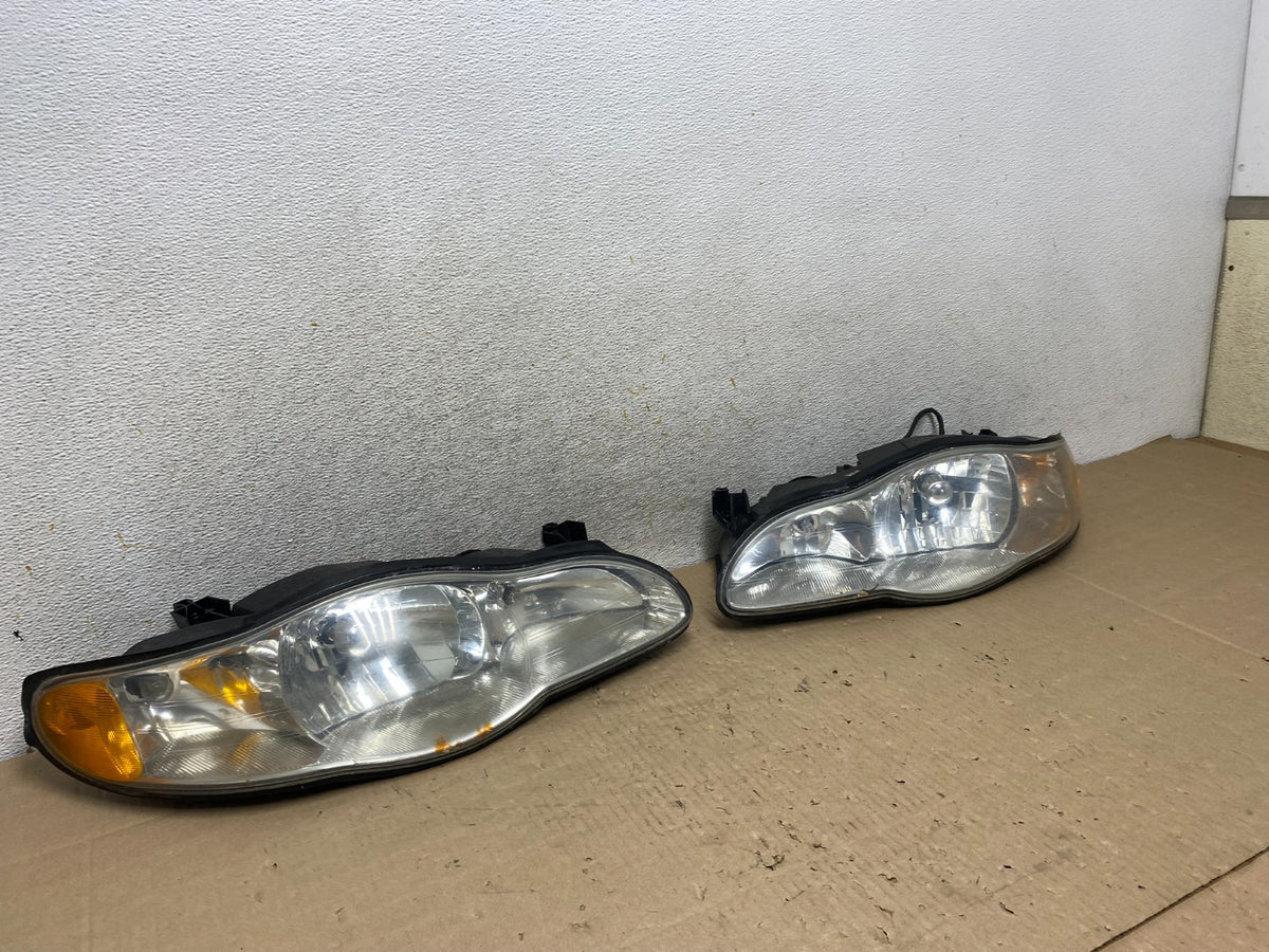 2000 to 2005 Chevrolet Monte Carlo Left+Right Side Set Headlights AI2324 DW2