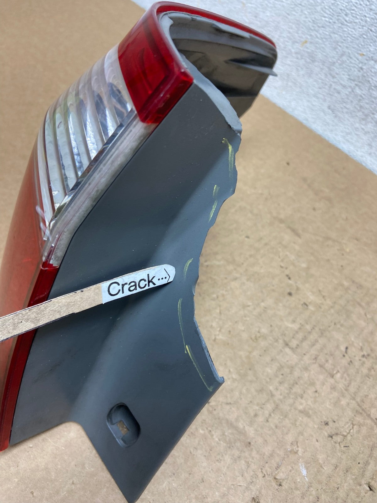 2005 2006 2007 Honda Odyssey Left Driver LH Side Tail Light AI3435 LK4