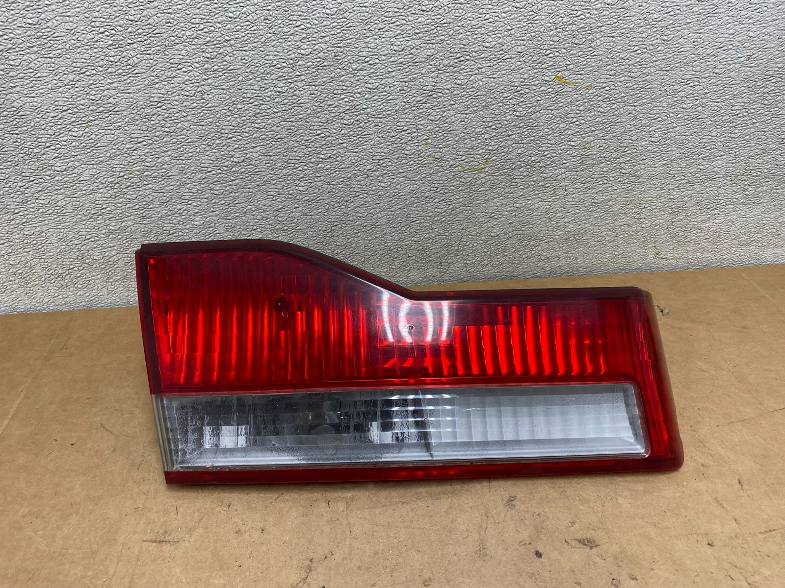 2001 to 2002 Honda Accord Left Driver LH Side Inner Tail Light OEM X5106 DW0