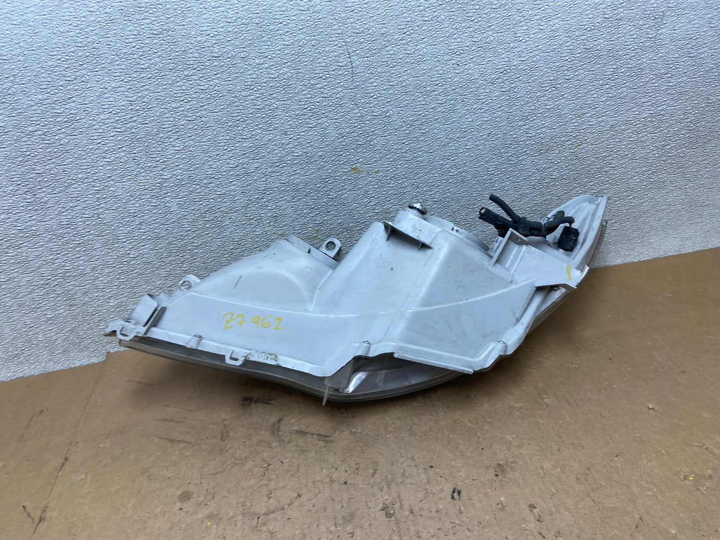 2012 2013 2014 Toyota Camry Right Passenger RH Halogen Headlight Z7962 DW10
