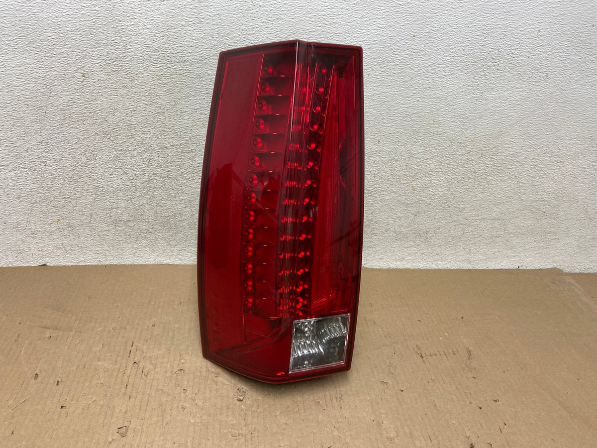 2007 to 2014 Cadillac Escalade Left Driver LH Side Tail Light AH5855 LK0