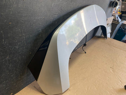 2010-2016 Cadillac Srx Upper Rear Spoiler Wing Brake Light Oem P5943 DG2