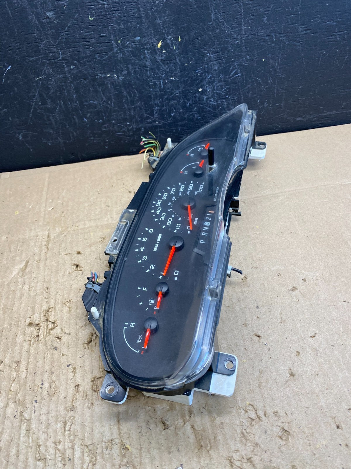 2006 Ford E350 Gauge Speedometer Cluster OEM AC4637 DG1