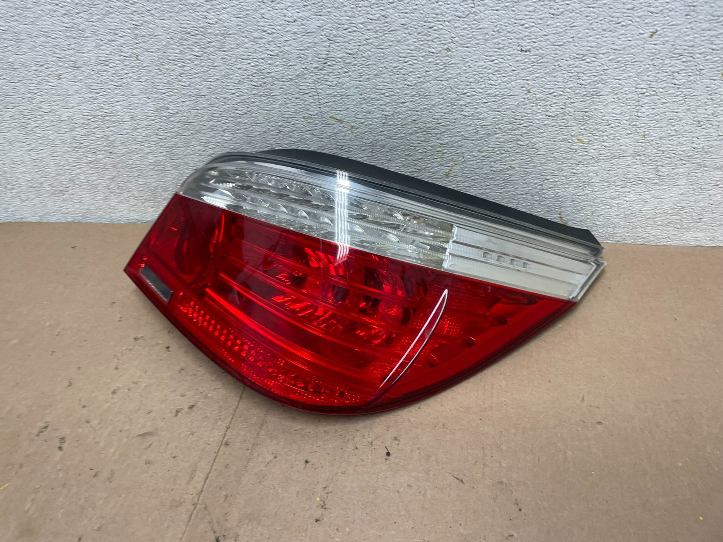 2008 2009 2010 BMW 5 525i 530i Right Passenger Rh Tail Side Light Oem Q4481 DW1