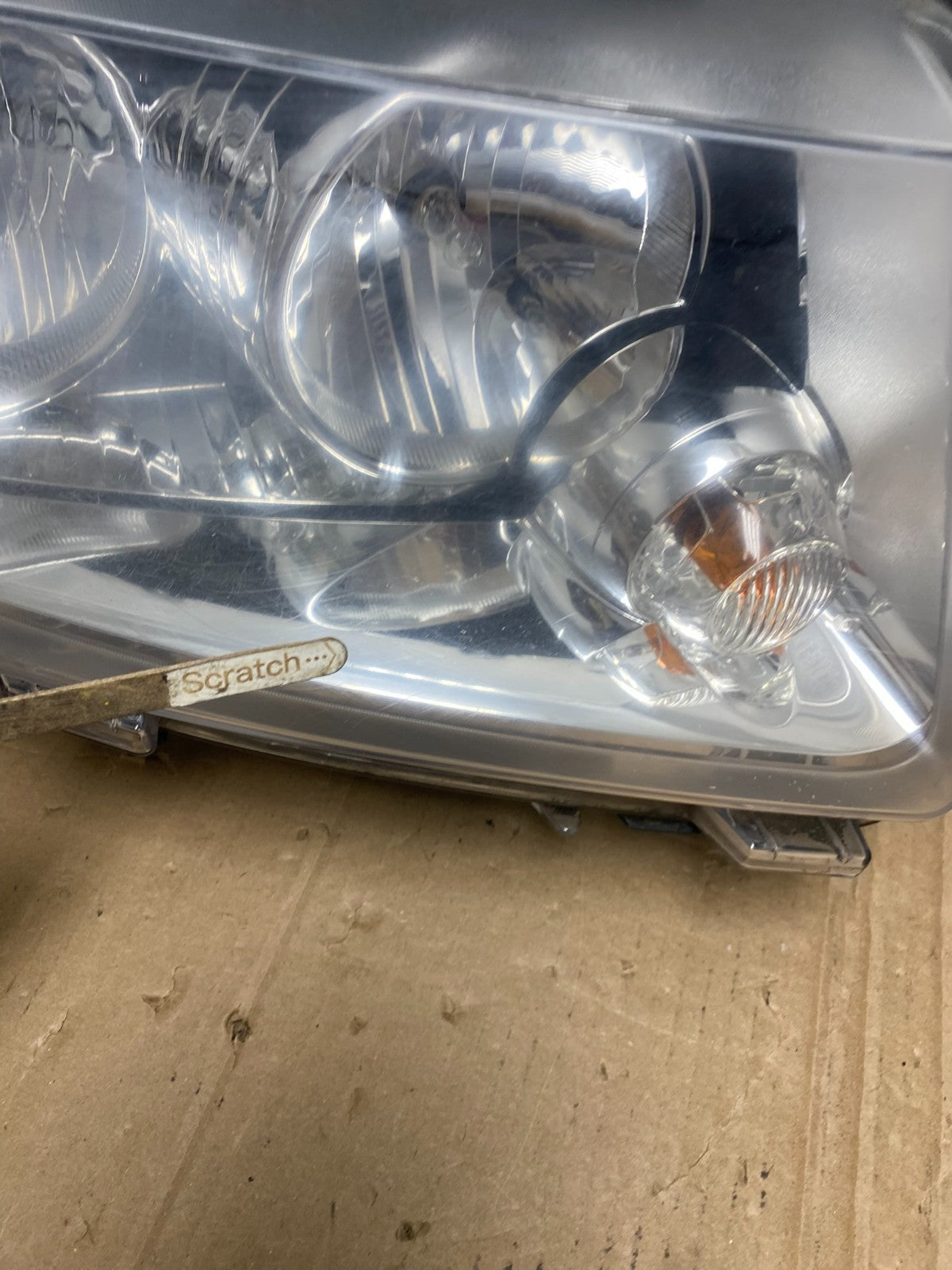2011-2013 Jeep Grand Cherokee Left+Right Halogen Headlights T8174 DW4