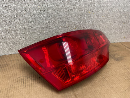 2007 2008 2009 Audi Q7 Left Driver Lh Side Tail Light Oem AA5304 DW2