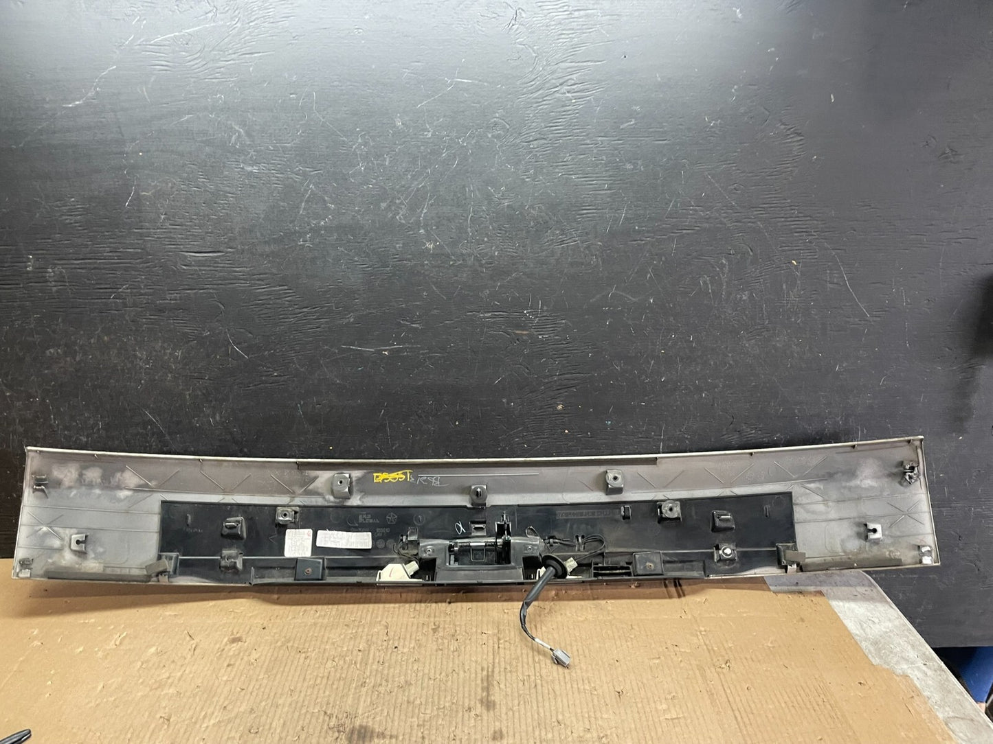2011-2018 Dodge Grand Caravan Rear Tail Gate Trim Molding Panel M6053 DG8