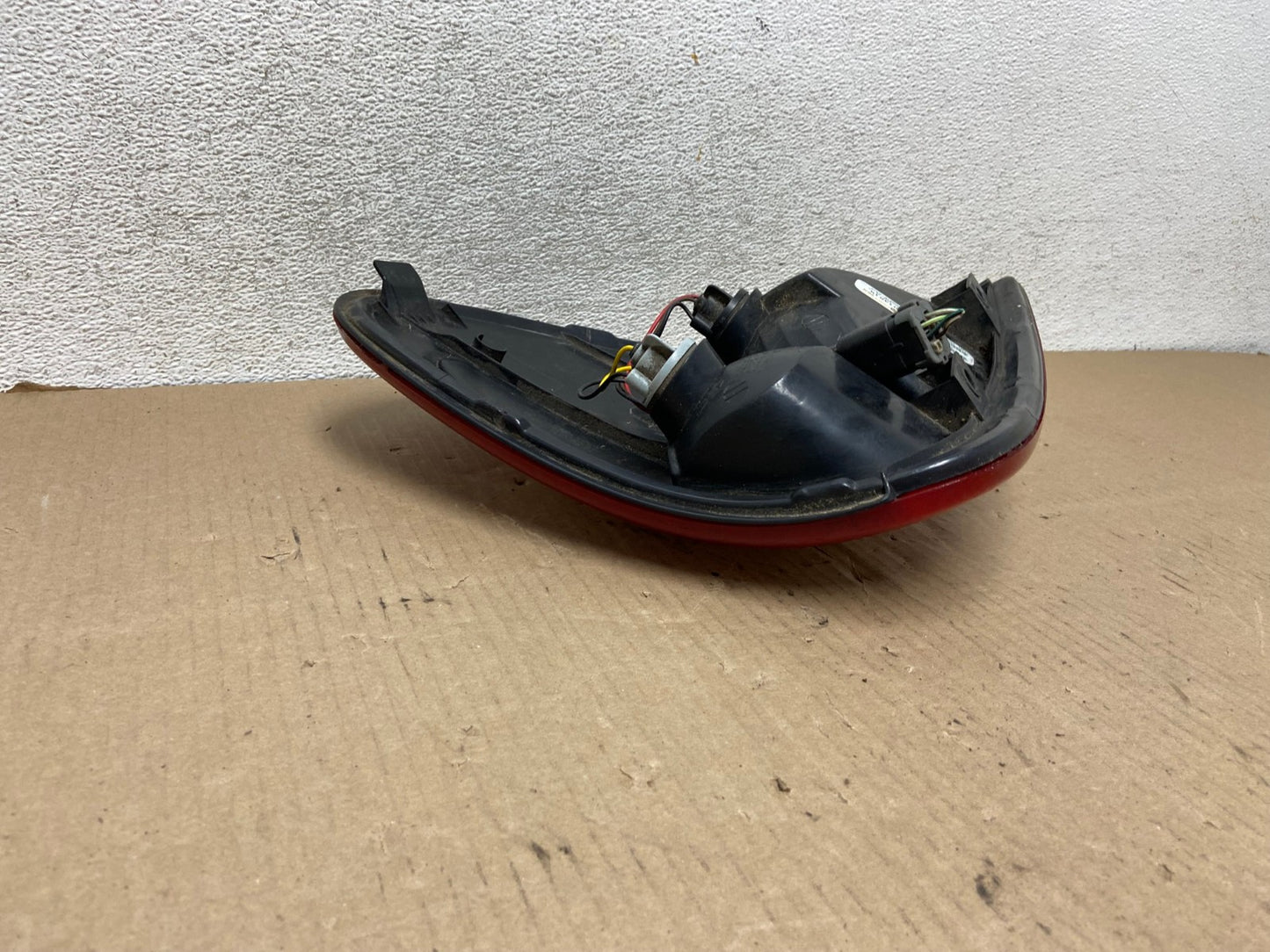 2004 to 2007 Dodge Grand Caravan Left Driver Lh Tail Light AG7938 LK4