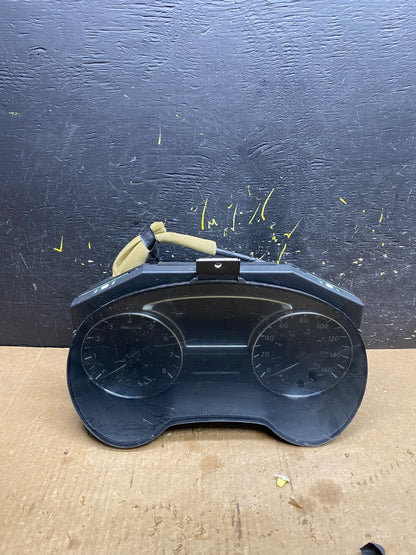 2015 Nissan Pathfinder Speedometer Cluster Gauge OEM  Z4636 DG0