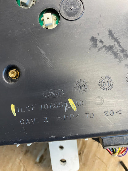 2002 Ford Explorer Speedometer Cluster Gauge AC9048 DW6