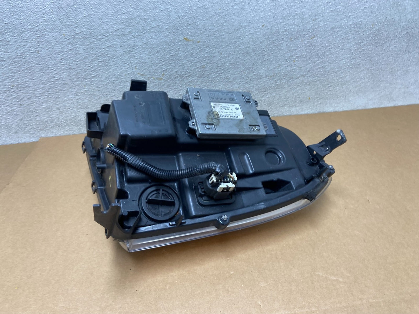 2008 to 2014 Cadillac Escalade Platinum Right RH Side LED Headlight Z6552 PS7