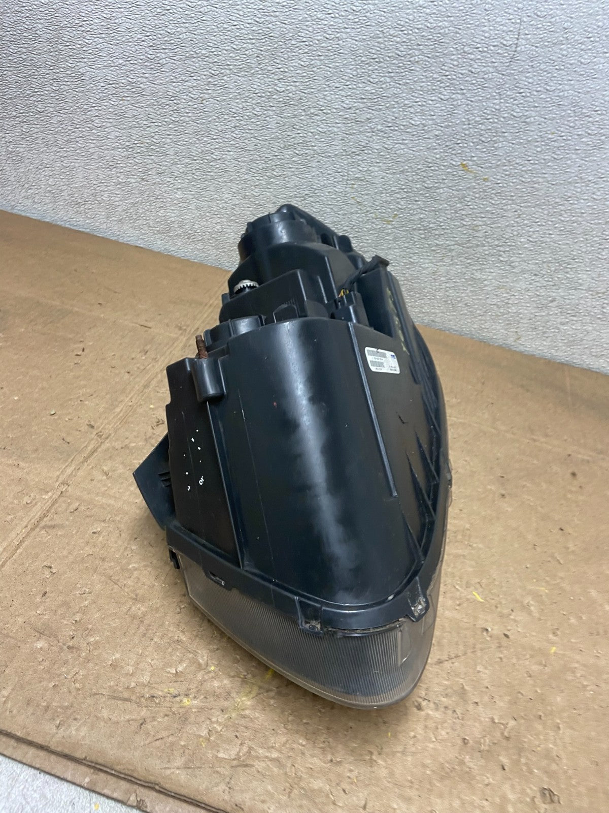 2007 2008 2009 Hyundai Santa Fe Right Passenger Halogen Headlight TYC Y6873 DW8