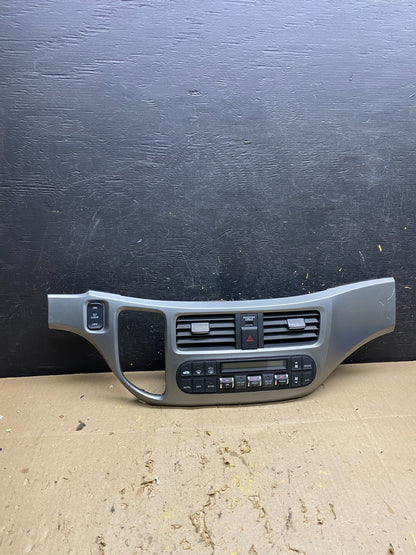 2005 to 2010 Honda Odyssey  Radio Climate Control Dash Trim Bezel U5631 DG0