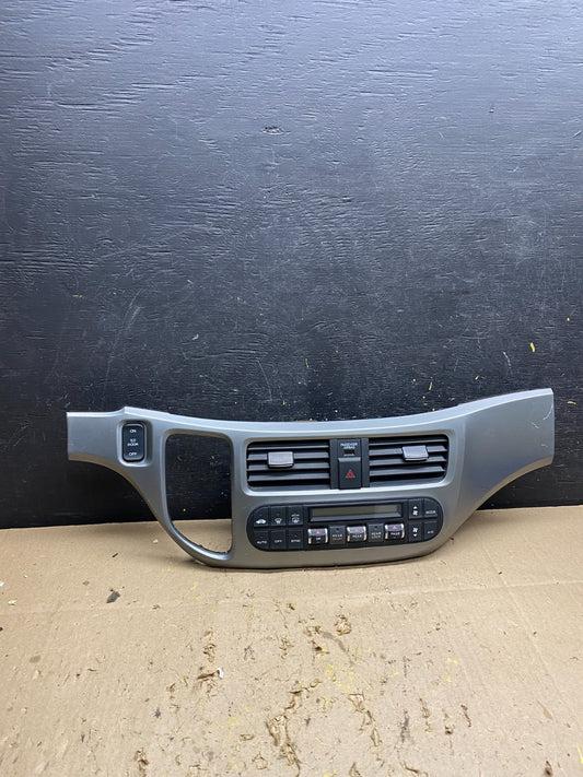 2005 to 2010 Honda Odyssey  Radio Climate Control Dash Trim Bezel U5631 DG0