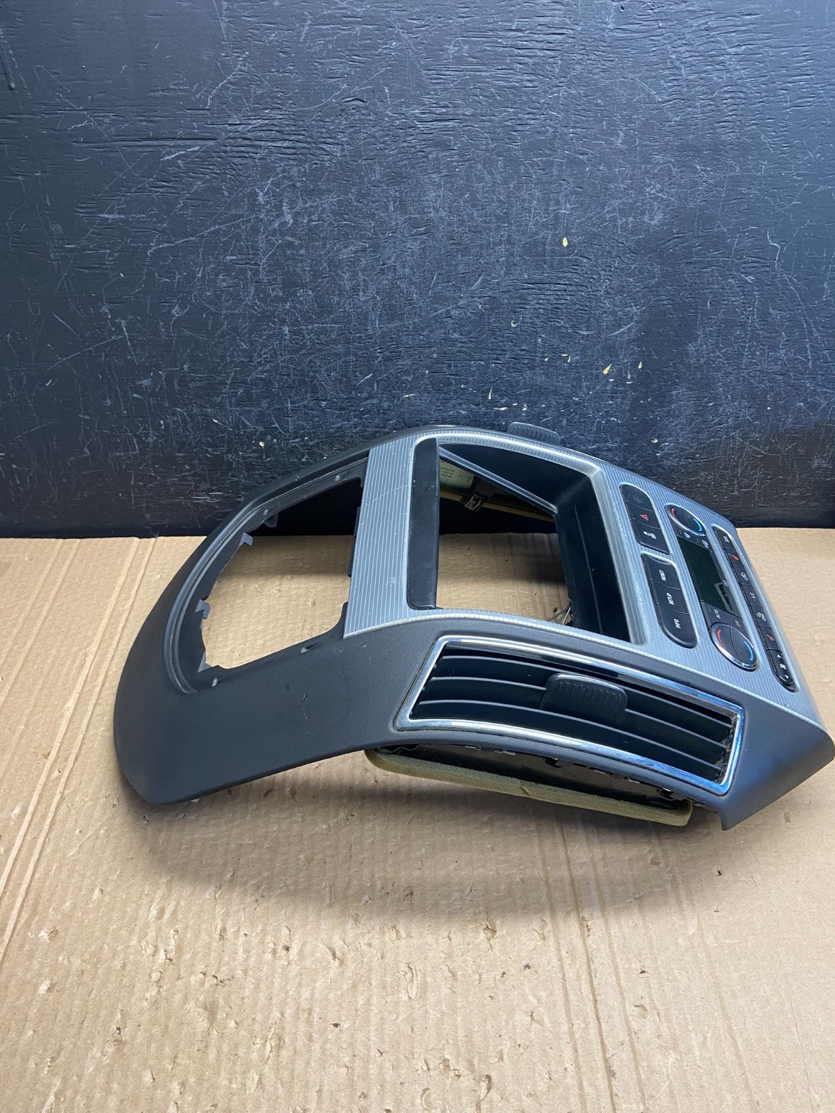 2007 - 2010 Ford Edge Heater Climate Control Radio Control Dash Bezel af6340 DG4