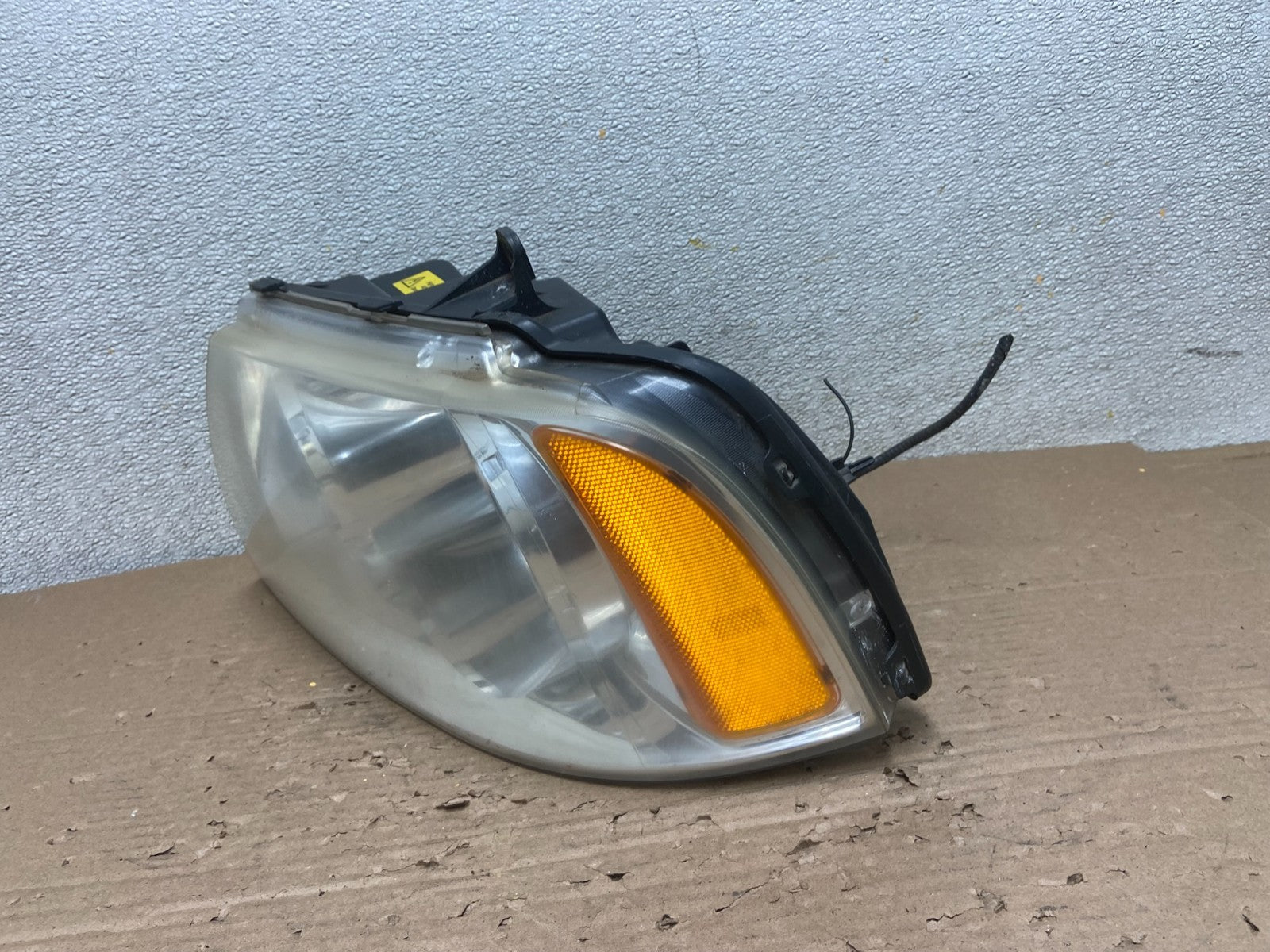 Xenon 2003-2006 Lincoln Navigator Left Driver Side Headlight OEM AB1608 DW1