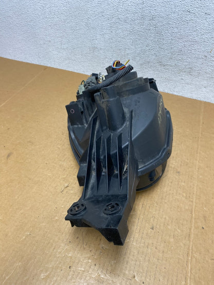 2002 to 2003 Subaru Impreza Right Passenger RH Halogen Headlight AD9184 DW7