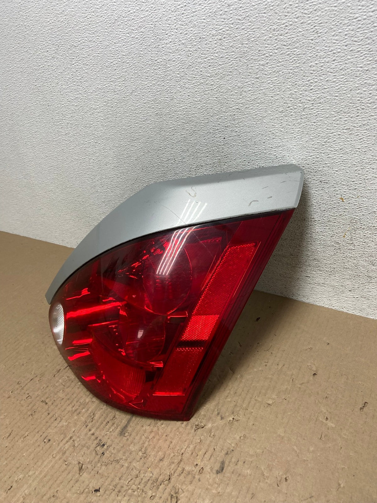 2004 2005 2006 2007 2008 Nissan Maxima Right Passenger Tail Light AE7109 LK1