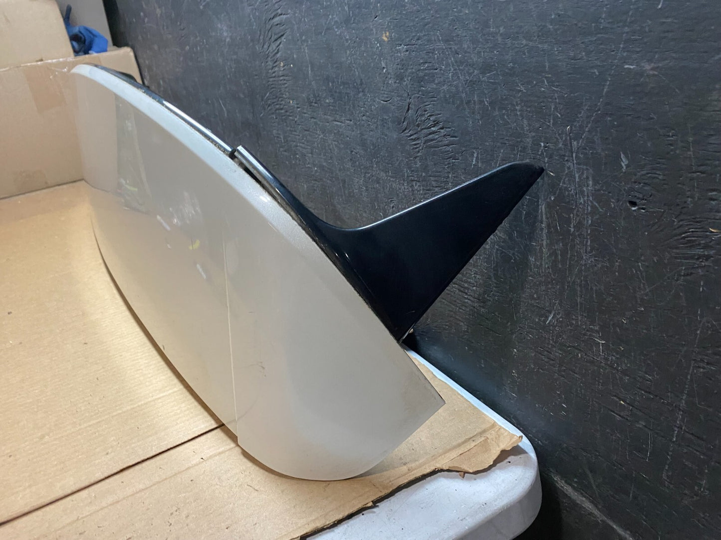 2015 to 2019 Lincoln Mkc Rear Trunk Lid Spoiler Lift Gate G5589 DG11