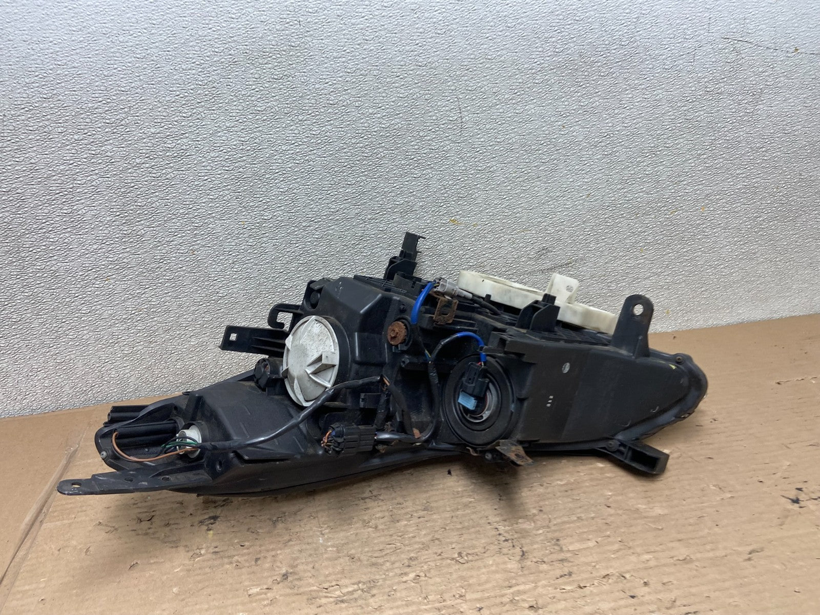 2008-2015 Infiniti EX35 EX37 QX50 Right Passenger Halogen Headlight AA9653 DW6