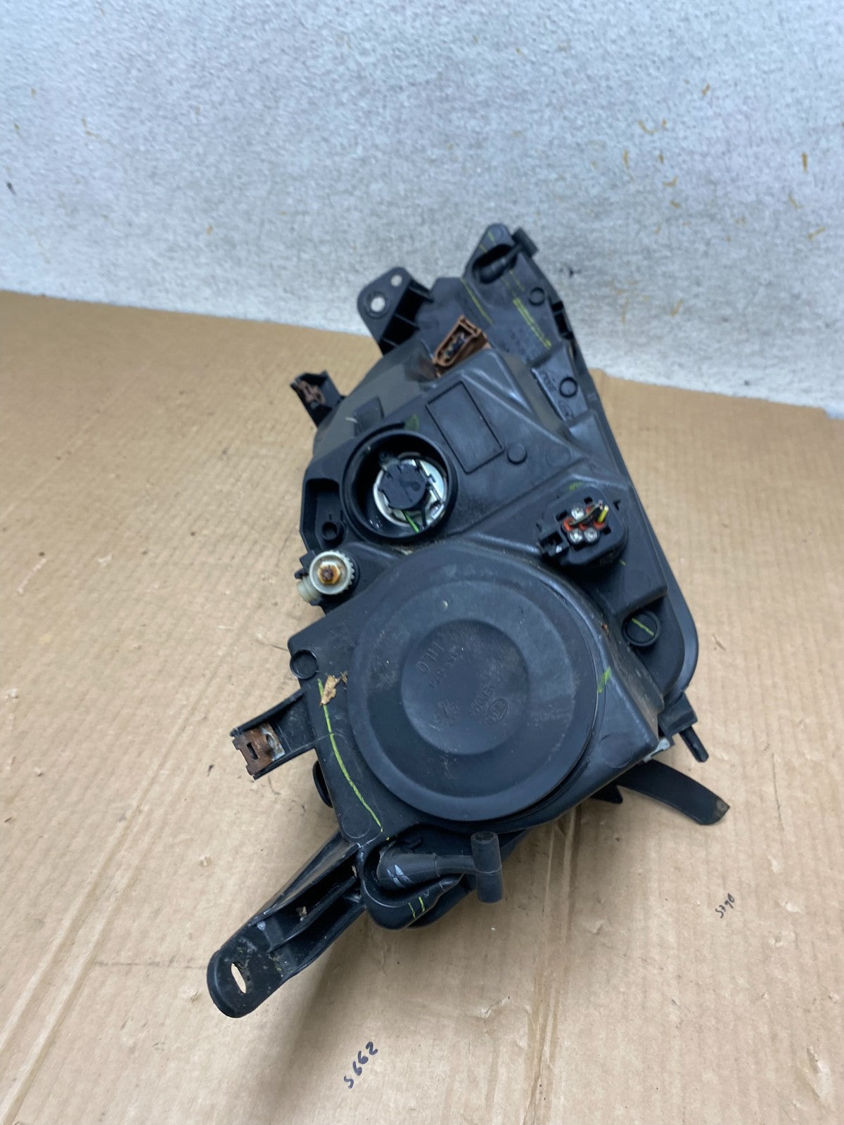 2010 2011 2012 Ford Fusion Left Driver LH Side Headlight Halogen AI5856 DW8