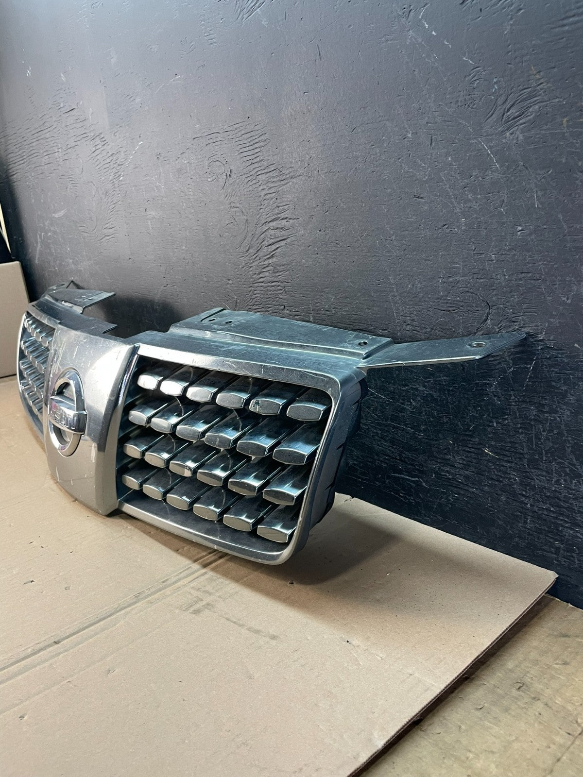 2004 2004 2006 Nissan Maxima Front Upper Grill Grille AD8403 DG1