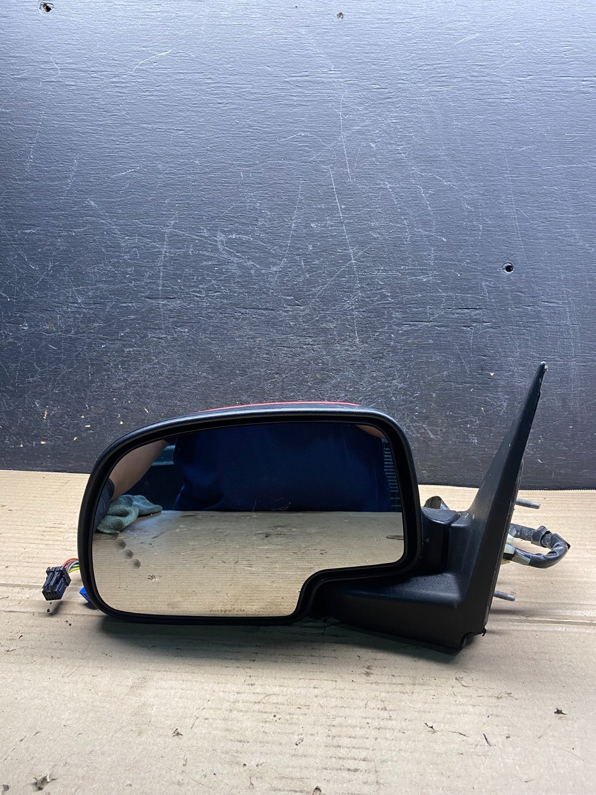 2003-2006 Chevrolet Tahoe Suburban Left Driver LH Turn Door Mirror AH9646 DW9