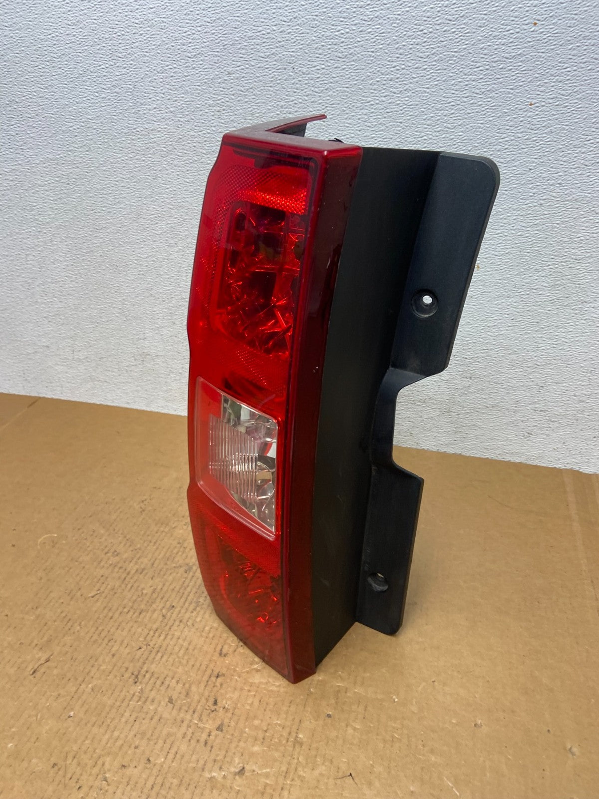 2008 to 2013 Chevrolet Tahoe Hybrid Left Driver LH Tail light Led AD9327 DG1