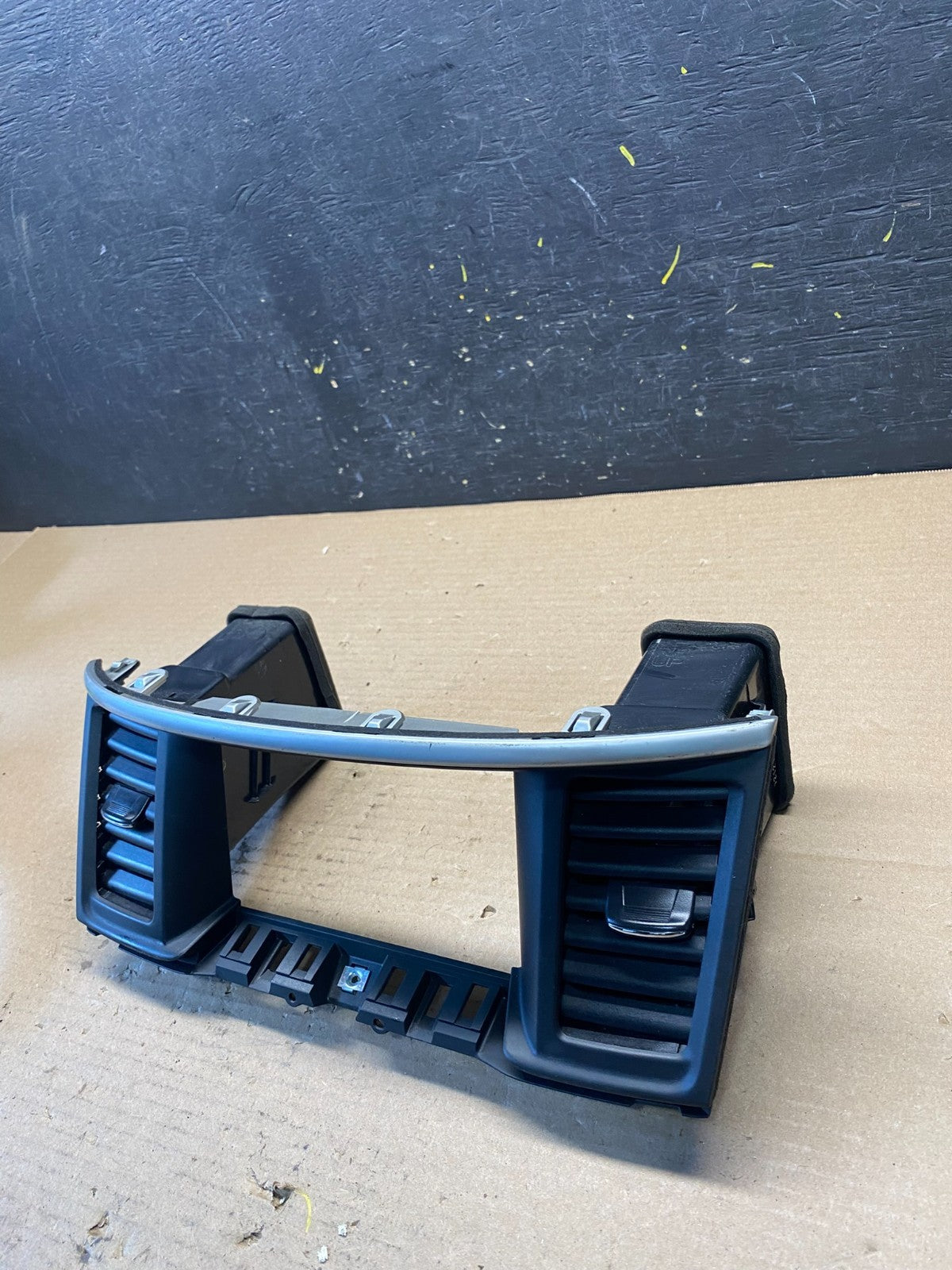 2013 to 2020 Nissan Pathfinder Center Dash Radio Trim Bezel Surround S2800 DG1