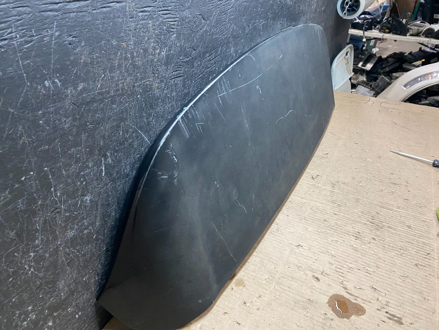 2004-2009 Lexus RX330 RX350  Rear Trunk Tail Gate Lift Gate Spoiler OEM A18232