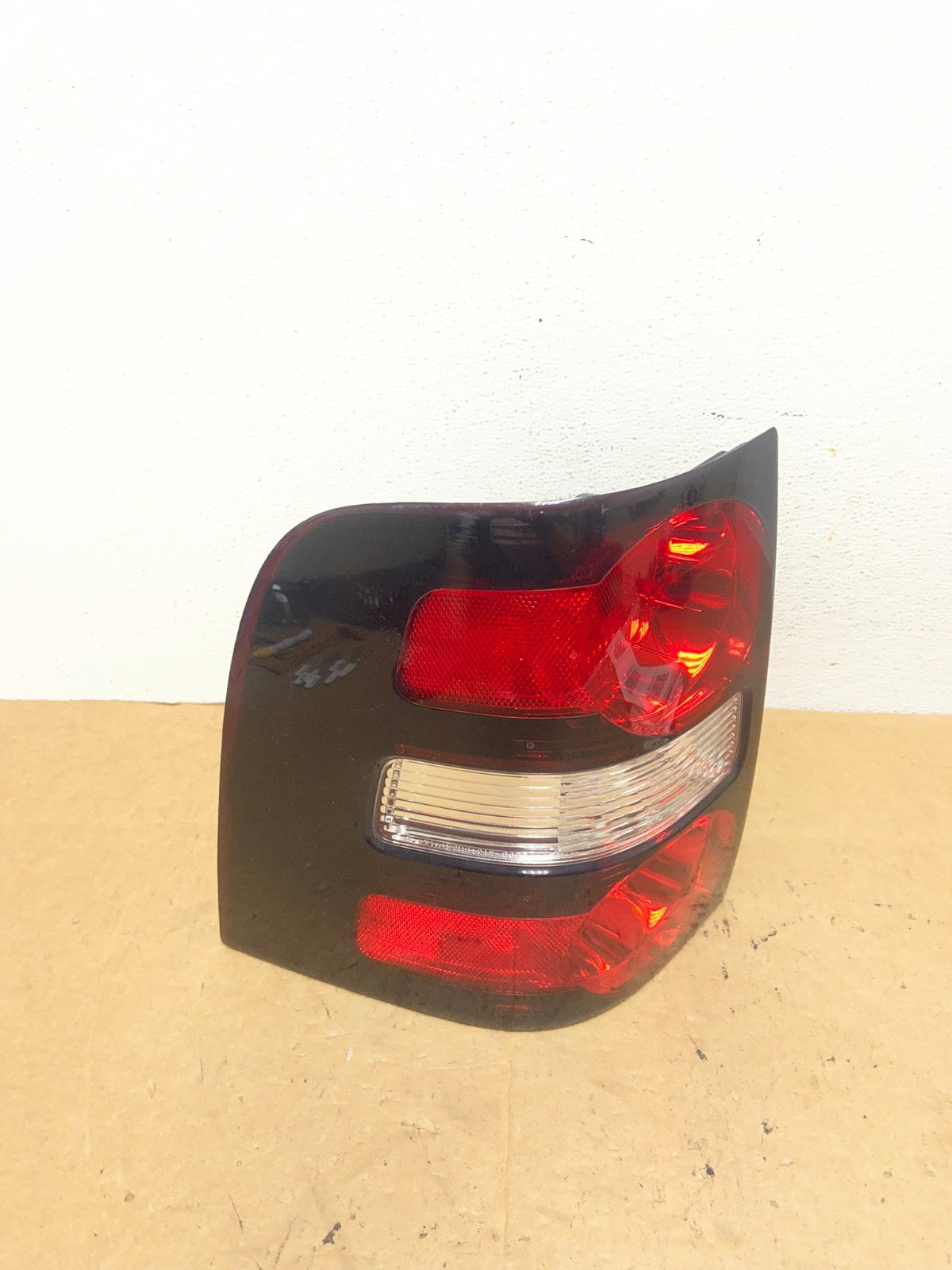 2006 to 2010 Ford Explorer Left Driver Lh Side Tail light AD5254 LK0