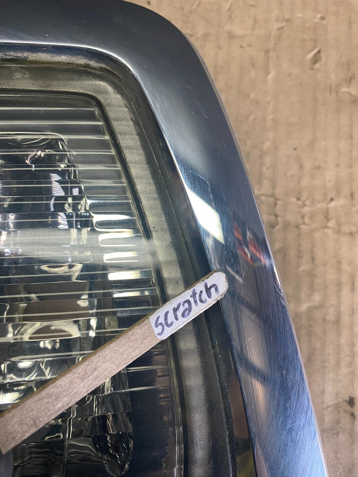 2000- 2002 Lincoln LS Rear Finish Panel Trunk Panel Chrome OEM P3750 DG6