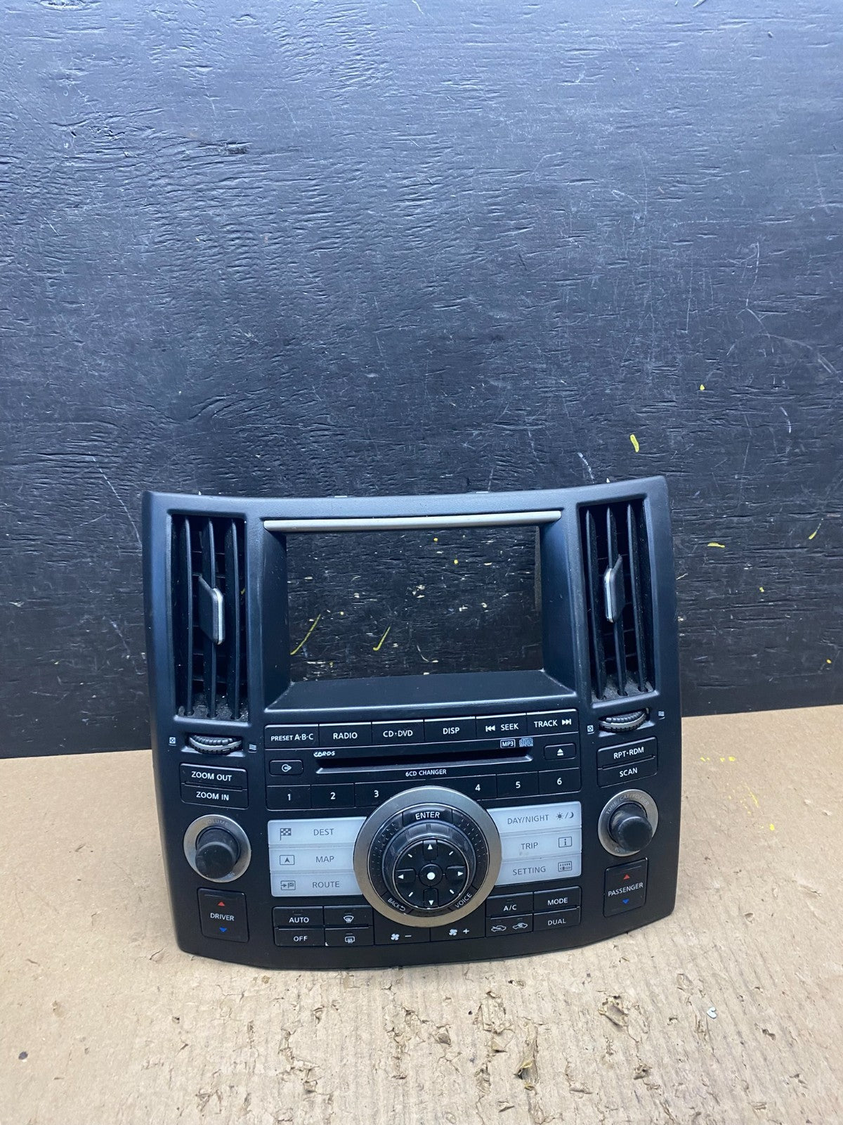 2006 to 2008 Infiniti FX35 Front Radio A/C Heater Switch Control Panel T1829 DG0