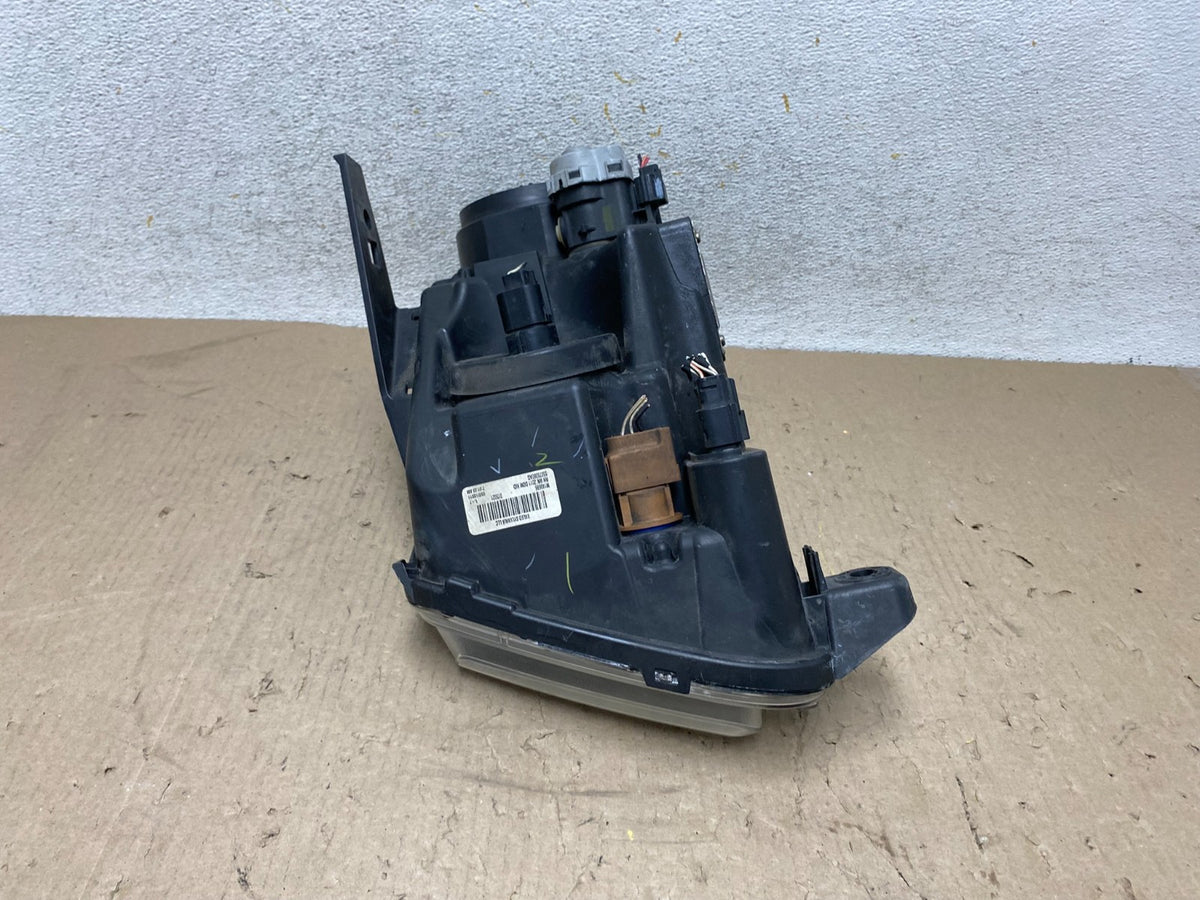 2011-2013 Jeep Grand Cherokee Right Passenger Xenon Headlight AH7659 DW7
