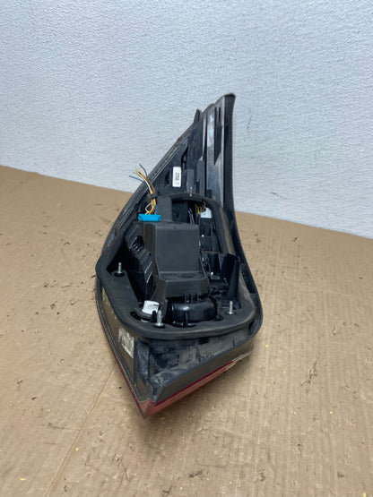 2008 2009 2010 BMW 5 525i 530i Right Passenger Rh Tail Side Light Oem AC0345 LK4