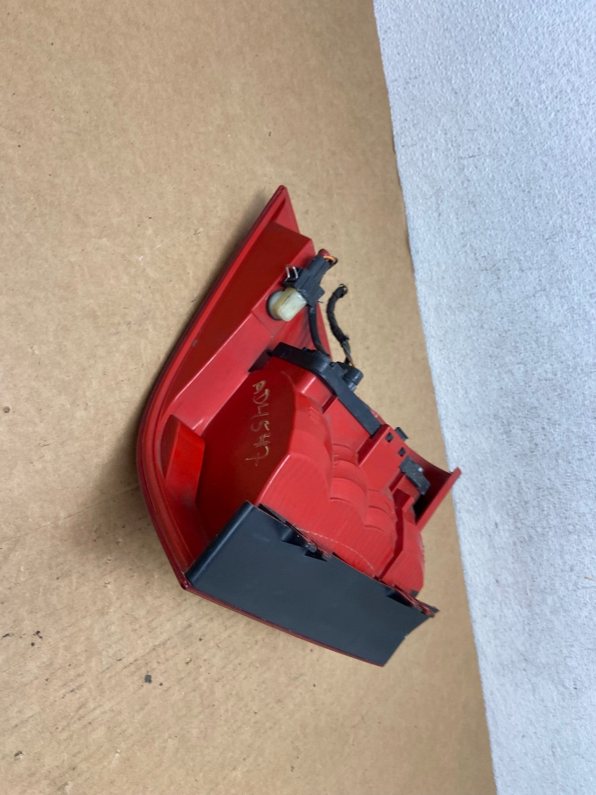 2002-2005 Mercedes ML 350 Ml-Class Right Passenger Rh Side Tail Light AD4547 LK3