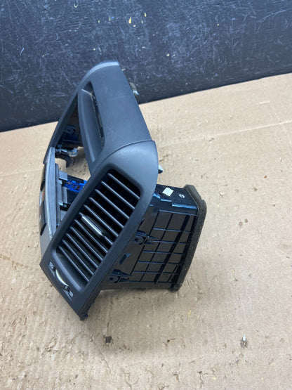 2007 to 2009 Hyundai Santa Fe Center Dashboard Radio Bezel Trim ac9234 DG2