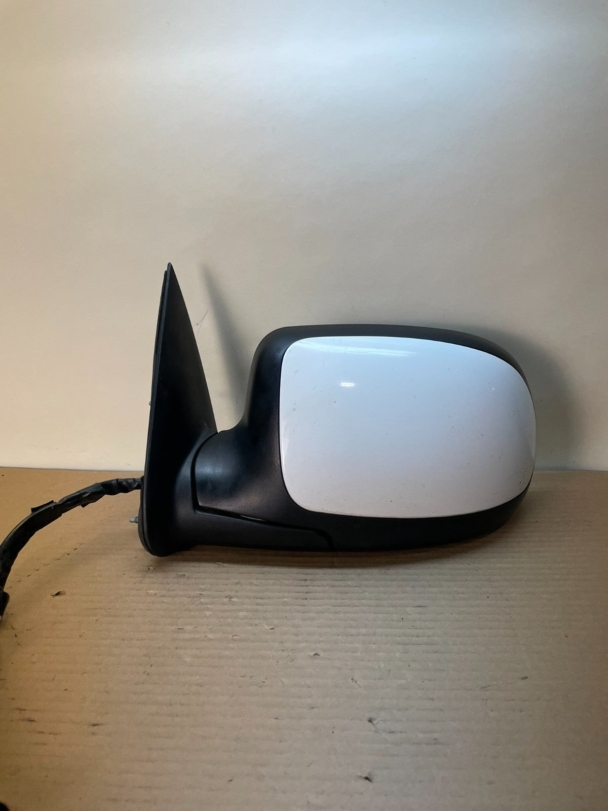 2003 to 2006 Gmc Yukon Left Driver LH Turn Signal View Door Mirror AH8695 DG0