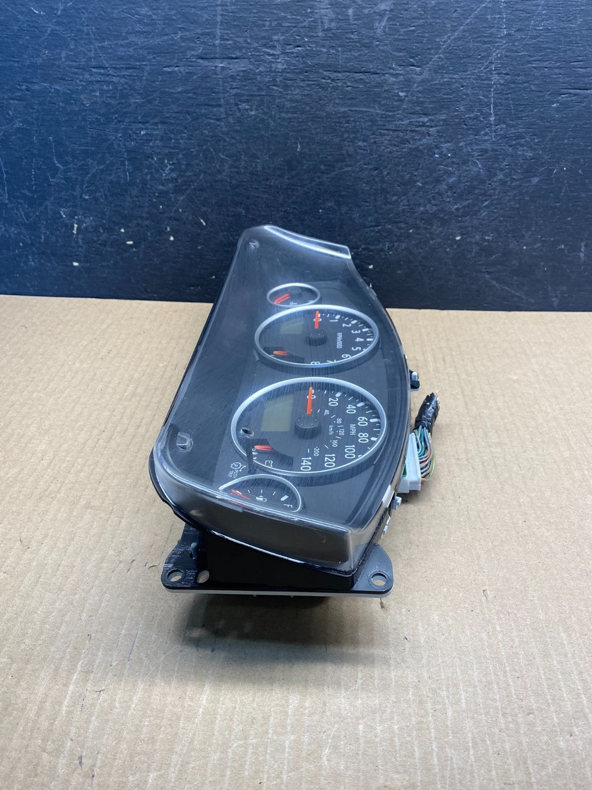 2006-2007 Nissan Pathfinder Xterra Cluster Speedometer Instrument AG3925 DW2