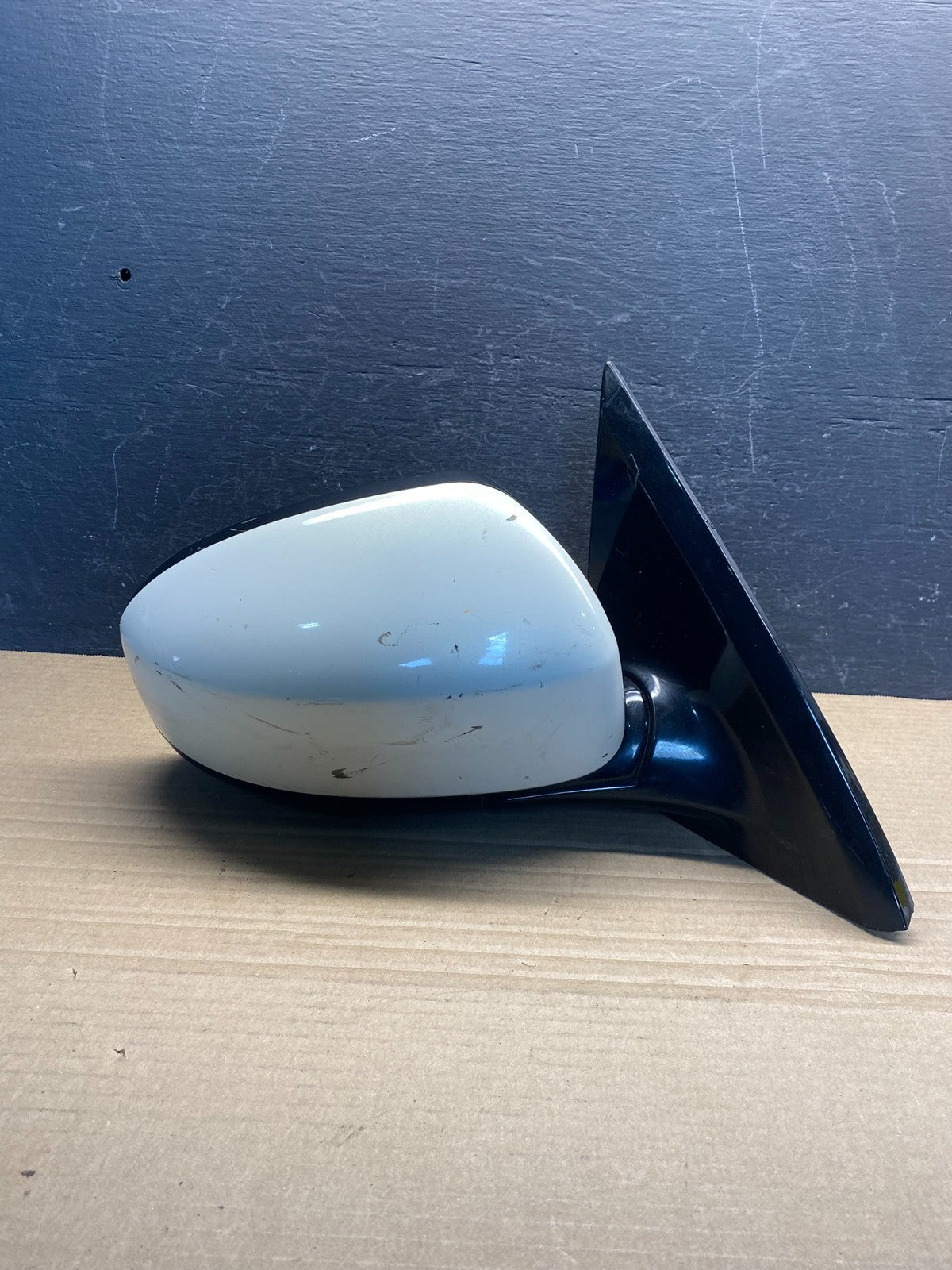 2013 to 2016 Nissan Pathfinder Right Passenger View Door Mirror AF3803 DW0