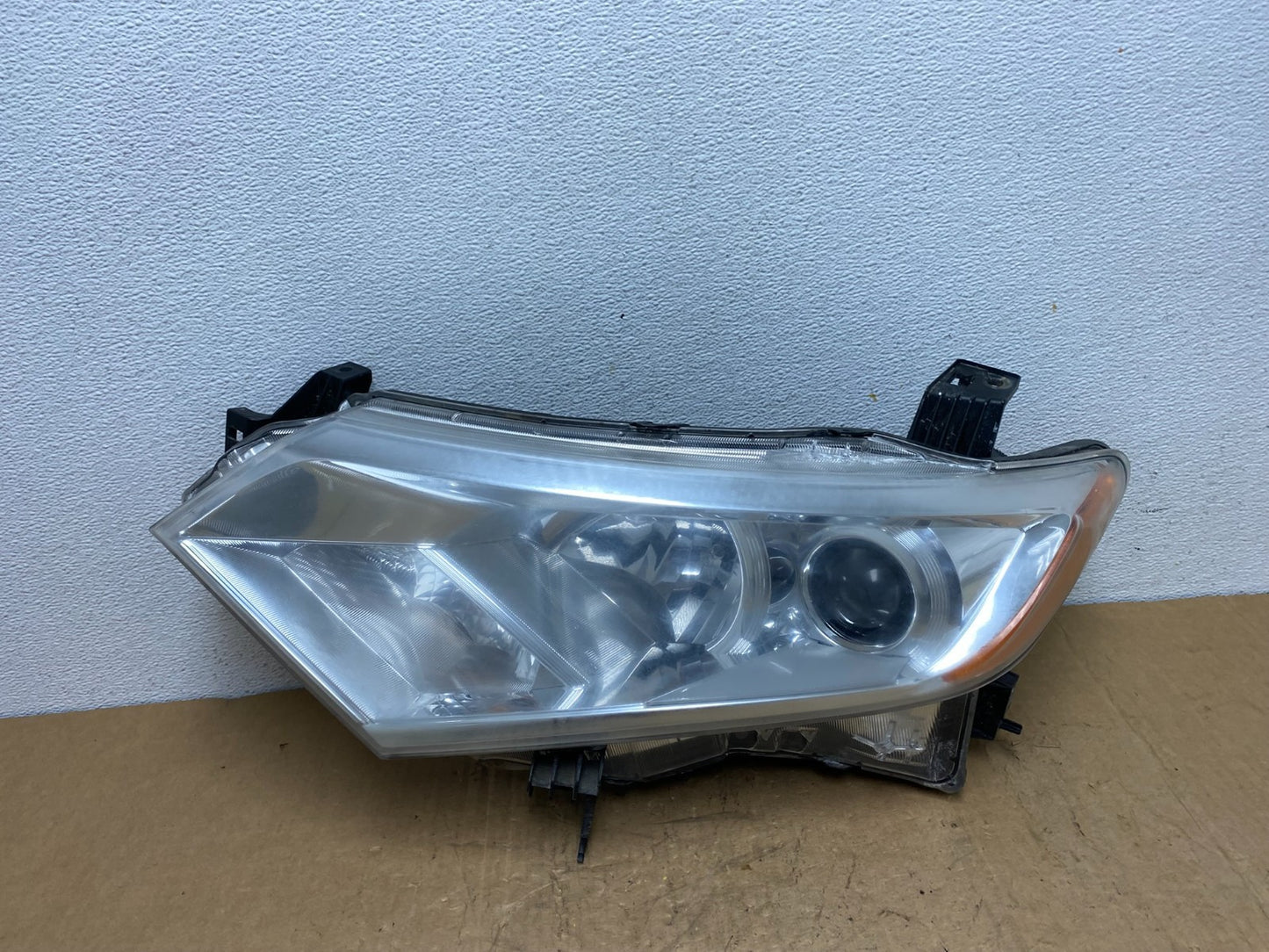 2012 to 2017 Nissan Quest Left Driver LH Side Headlight Halogen AD1383 DW0