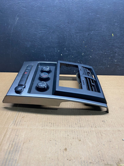 2008 to 2012 Jeep Liberty Dash Climate Temperature Control Radio Bezel N2850 DG4