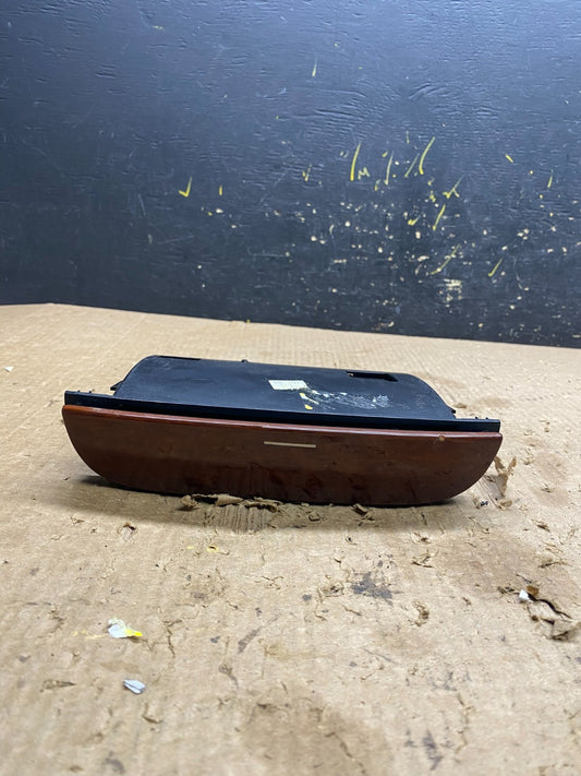 2000-2006 Mercedes S430 S500 Center Console Ash Tray Compartment OEM  Z7405 DG0