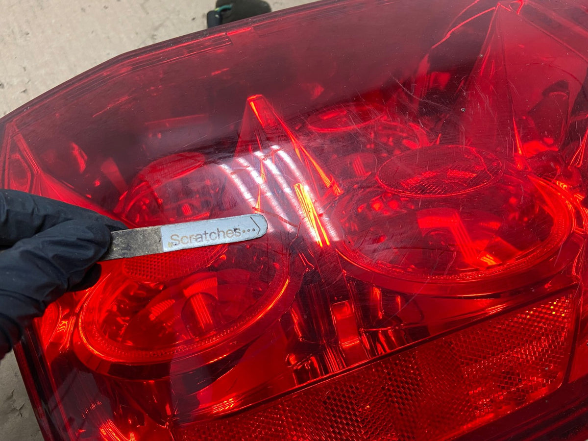 2003 2004 2005 Honda Pilot Left Driver LH Side Tail Light AH5951 LK3