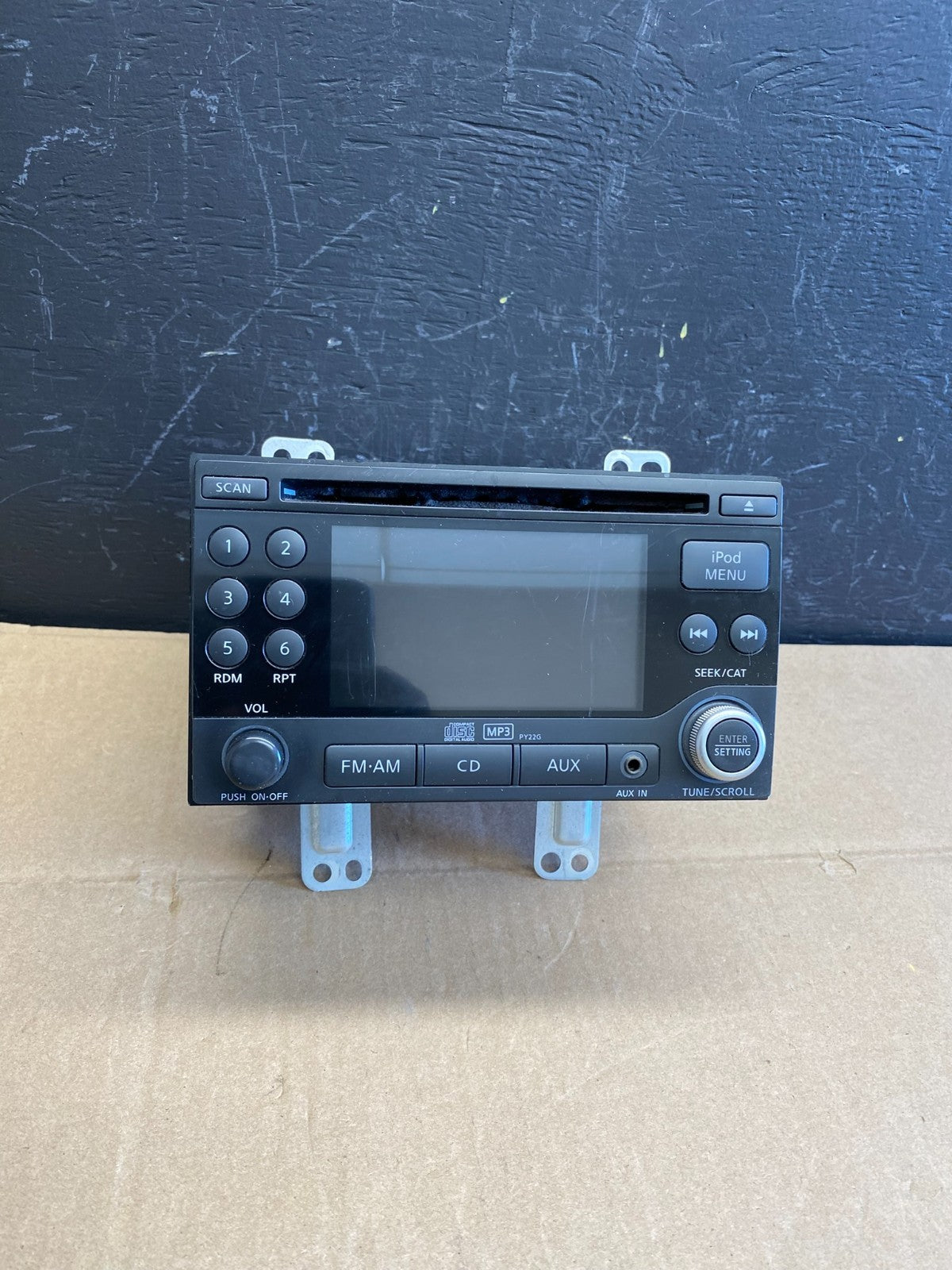 2011 to 2012 Nissan Rogue AM FM Radio CD Player Screen Receiver AB9188 DG0