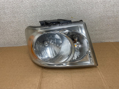 2007 2008 2009 Dodge Durango Right Passenger RH Side Headlight AD2463 DW0