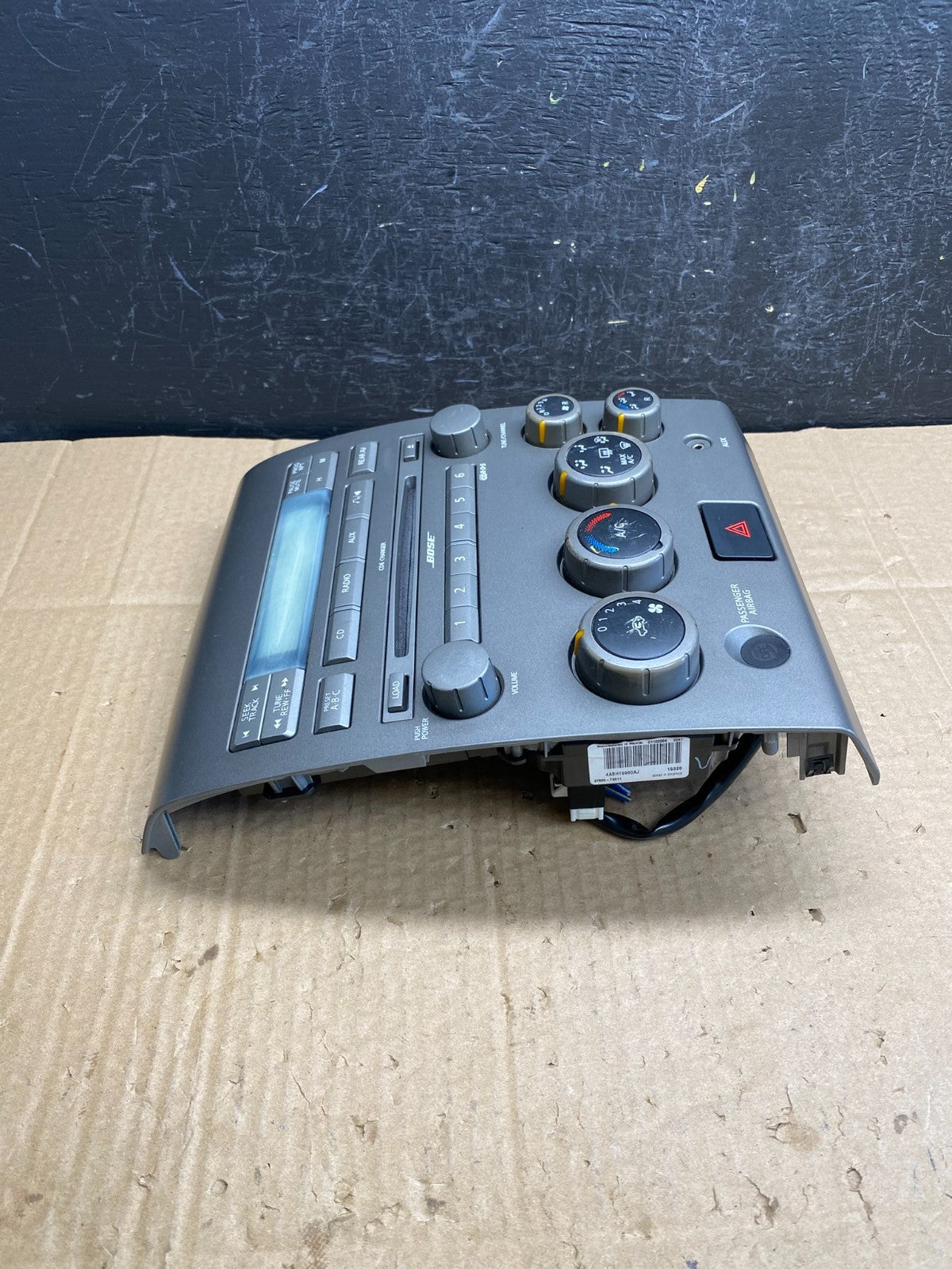 2004 to 2007 Nissan Armada Radio CD Player A/C Climate Control ac9502 DG1