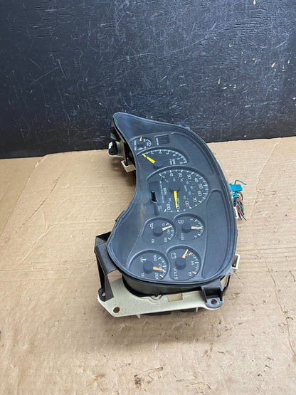 1999 to 2002 Chevrolet Silverado Sierra Cluster Gauge Speedometer ECM af2156 DG2
