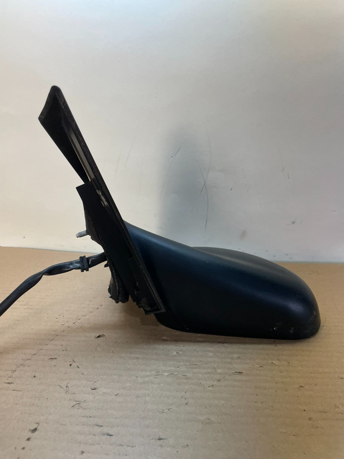 2001 to 2004 Ford Mustang Left Driver LH Side View Mirror ah8753 Dg3