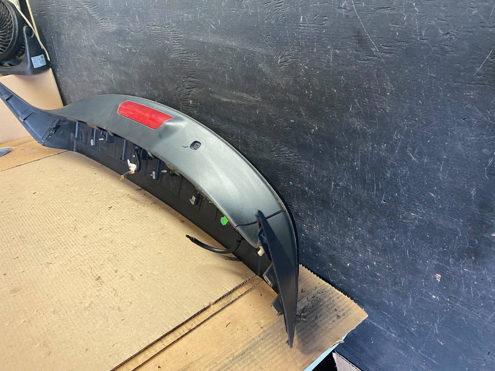 2013 to 2020 Nissan Pathfinder Rear Spoiler Wing Oem  S1443 DG10
